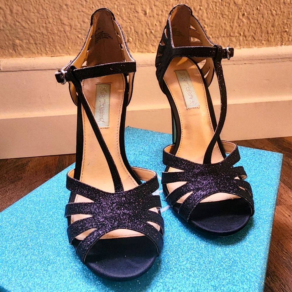 Blue by betsey johnson black heels
